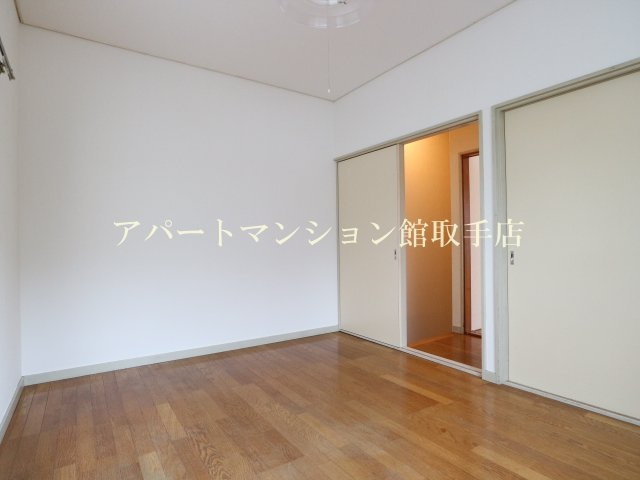 サンパレス21の洋室