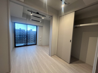 【居間・リビング】 | SYFORME SHINKOYASU | ※同タイプ参考写真です（カラータイプが異なる場合がございます）