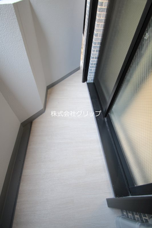 オルタナ横濱阪東橋のバルコニー