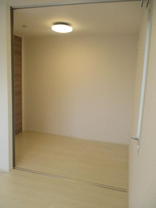 D-room F.京町の寝室|クローゼット付の寝室です☆