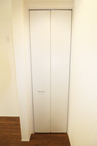 郡山市御前南４丁目　　　３号棟　　　朝日が丘小学校、郡山第７中学区　の収納