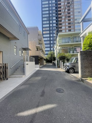 上池袋1丁目中古戸建の前面道路含む現地写真