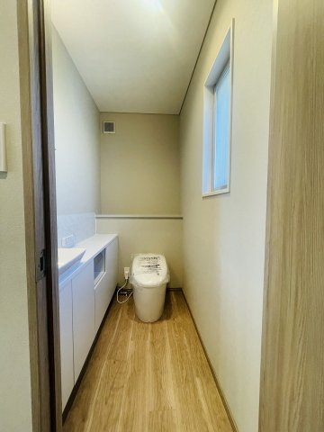 上池袋1丁目中古戸建のトイレ