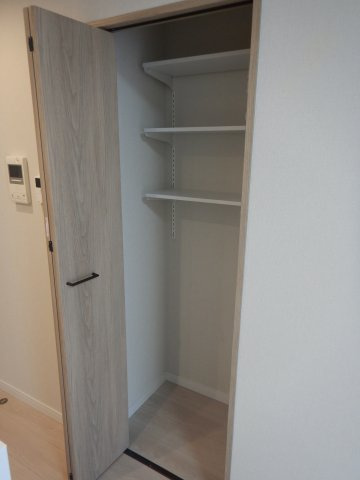 ドラゴンマンション森下壱番館の収納|リビング