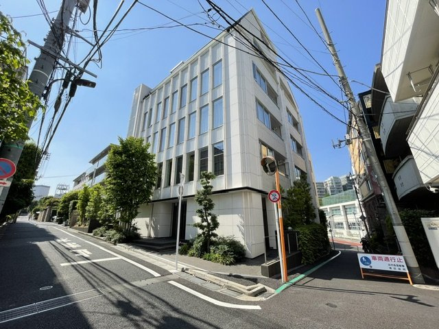 ピアース白金台三丁目