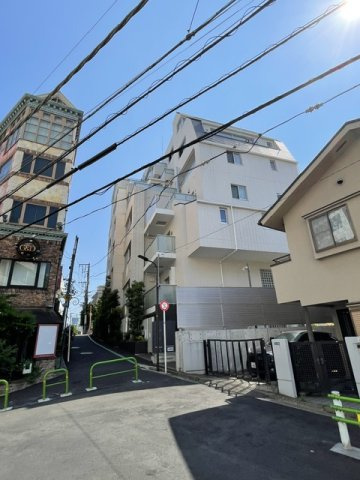ピアース白金台三丁目の外観