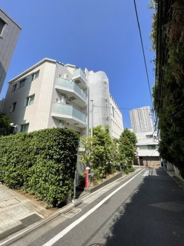 ピアース白金台三丁目の外観