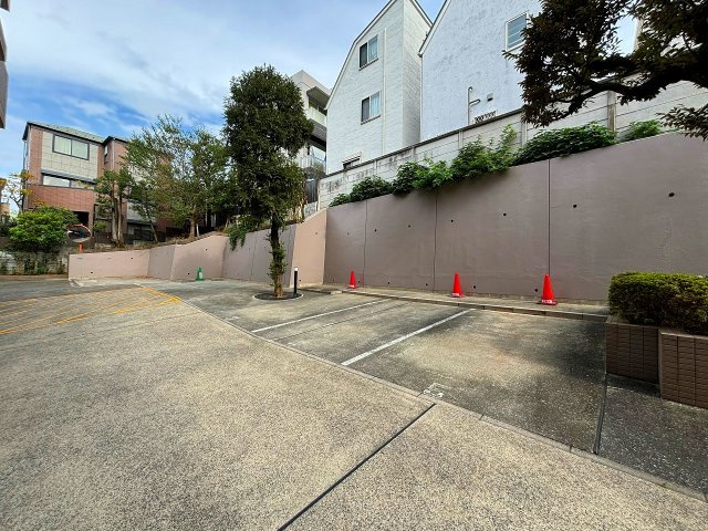 千石三丁目シティハウスの駐車場