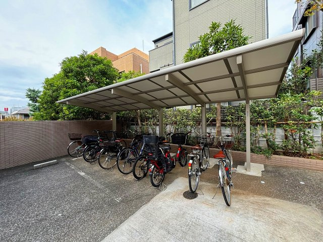 千石三丁目シティハウスの駐輪場