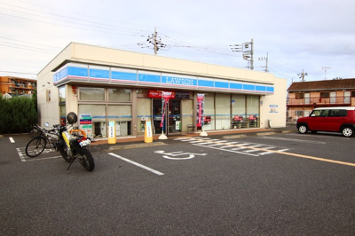 ローソン 所沢けやき台一丁目店まで200m