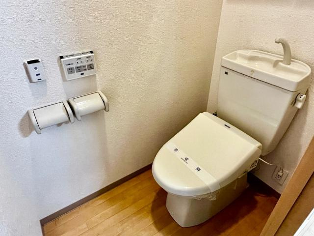 クリオネⅠのトイレ|シャワー付トイレ