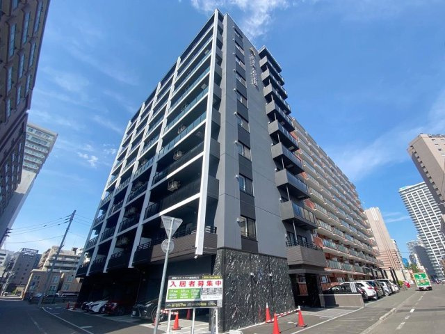 アルファスクエア中島公園の外観