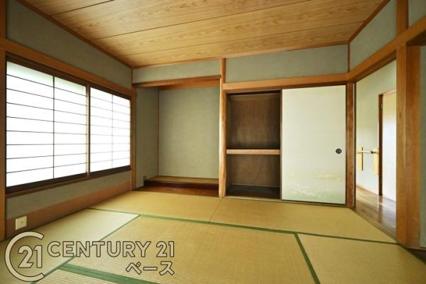 北葛城郡河合町高塚台２丁目の中古一戸建の和室|■現地撮影写真■和室にも収納スペース完備！