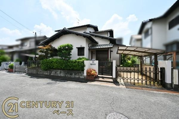 北葛城郡河合町高塚台２丁目の中古一戸建の外観|■現地撮影写真■スーパー万代まで徒歩４分！お気軽にお問い合わせください！
