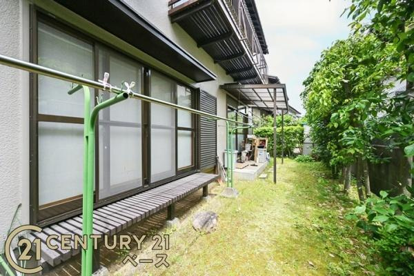 北葛城郡河合町高塚台２丁目の中古一戸建の庭
