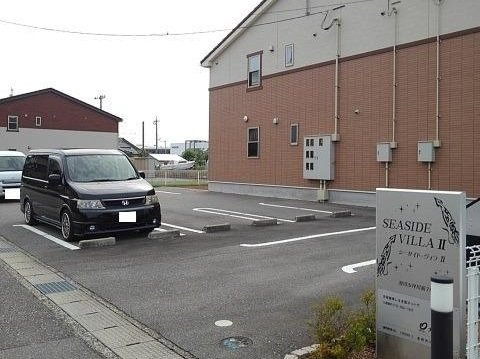 シーサイド・ヴィラⅡの駐車場|駐車スペースもあります