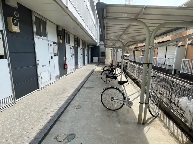 レオパレスニューオンリーⅠのその他|駐輪場