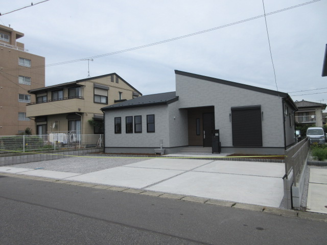 【仲介手数料無料】新築戸建　深谷市東方町5-17-13（全1棟）大型平屋住宅の外観