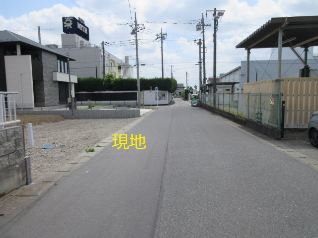 【仲介手数料無料】新築戸建　深谷市東方町5-17-13（全1棟）大型平屋住宅の前面道路含む現地写真