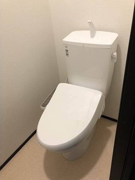ロジェ　コンフォールⅡのトイレ