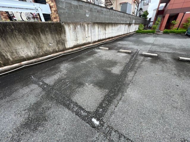 グランドールＡの駐車場|グランドールＡ