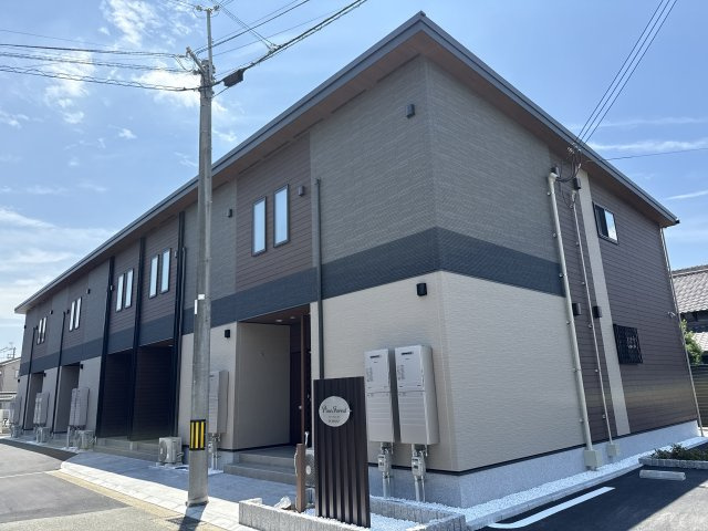 パイン　フォレストの外観