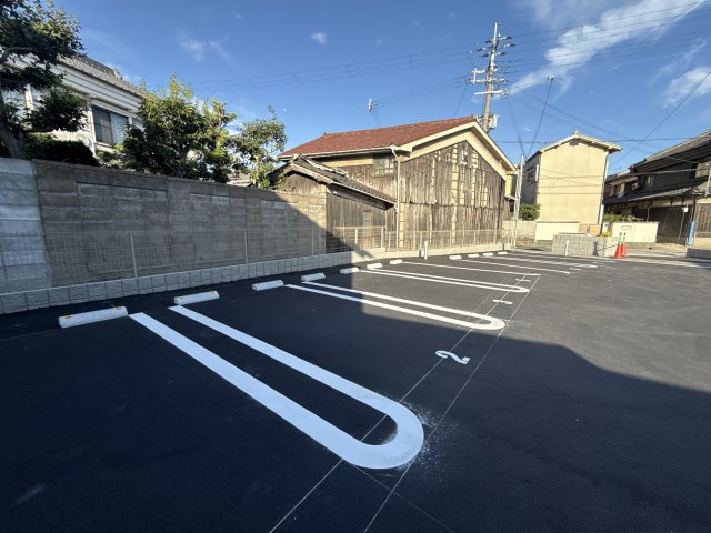 クレリアの駐車場