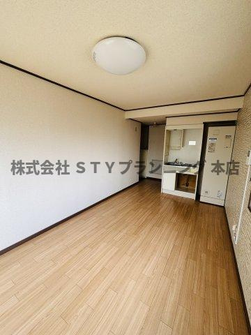 仲介手数料0円！	レモンハイムの洋室