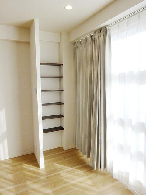永田町共同ビルの居間・リビング