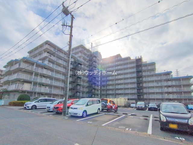 シャルム北越谷B棟　中古マンションの外観