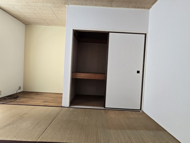 ホワイトヴィラの収納|こまごまとしたものを収納できそうですね