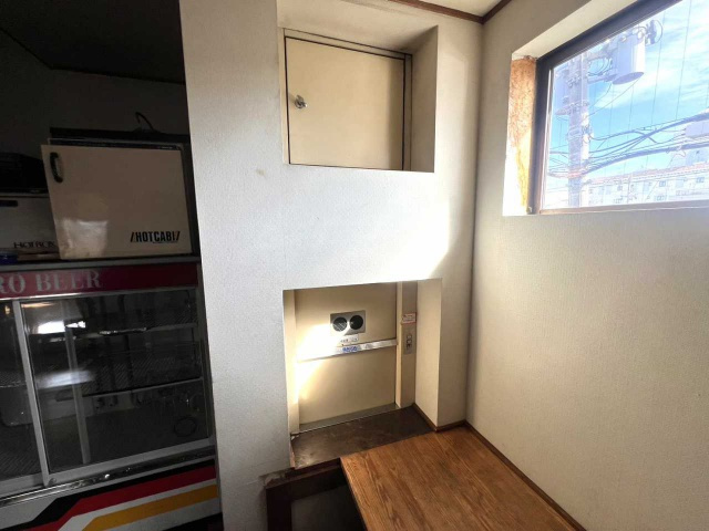 中岡崎町 長谷川様貸店舗の内装