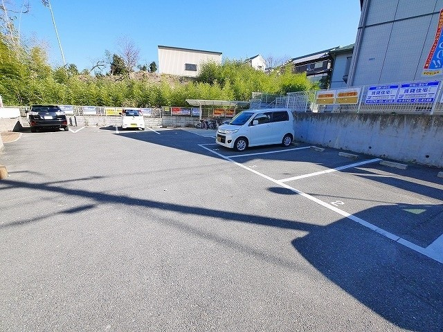 メルベーユルピナの駐車場|カースペースがあります