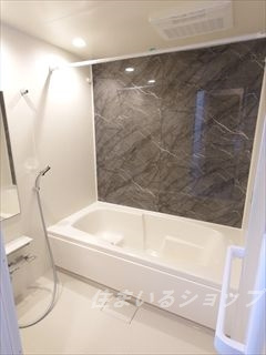 レオパラッツォの浴室|追い焚き・浴室暖房乾燥機あり
