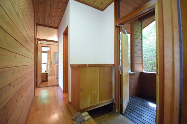 【玄関】 | 天城高原別荘地　戸建