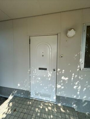 八代市　郡築三番町平屋建　４DKの玄関
