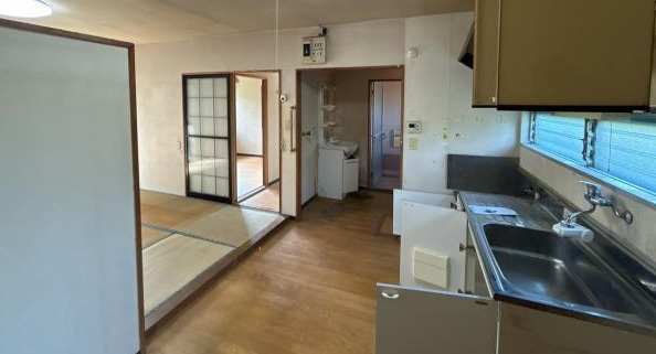八代市　郡築三番町平屋建　４DKのキッチン