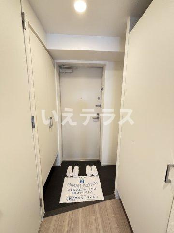 セレニテ神戸ミラクノールの玄関