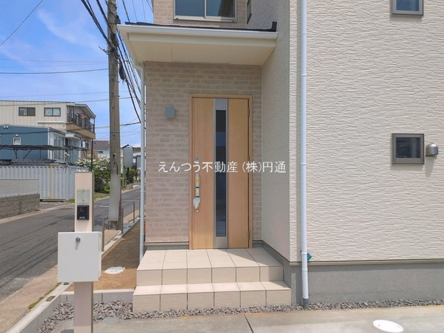ハートフルタウン東神の倉7期の玄関