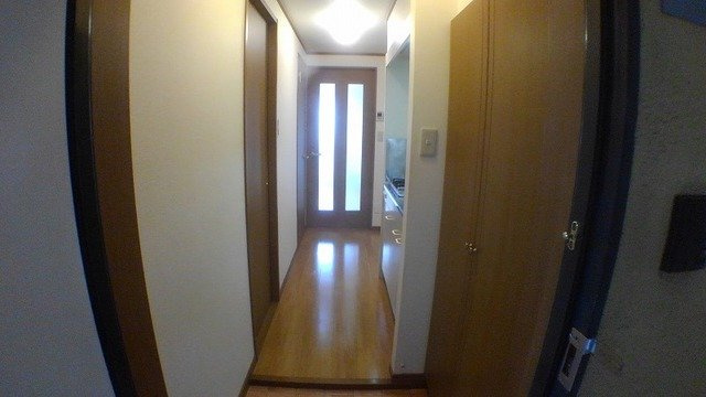【玄関】 | エルマーノ下到津 | 明るい玄関です