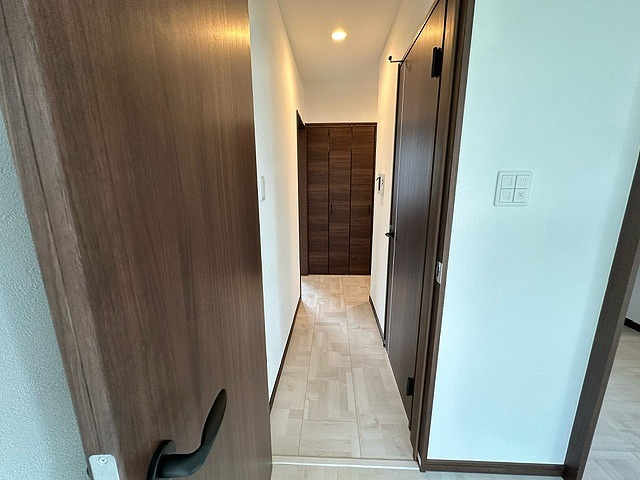 ナンノ第27号館の内装