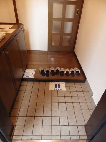 THE URBANE COURTの玄関