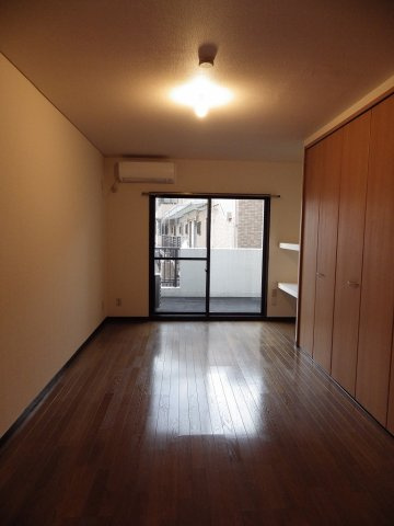 THE URBANE COURTの寝室