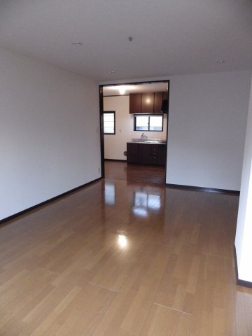 THE URBANE COURTの居間・リビング