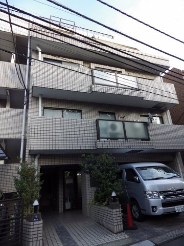 THE URBANE COURTの外観
