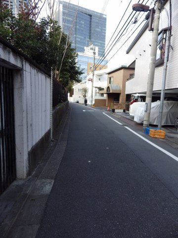 THE URBANE COURTの周辺