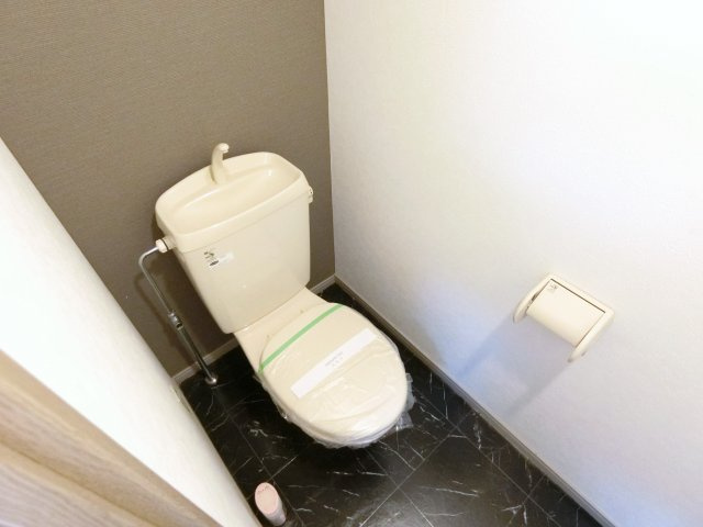 イーズ南春日丘のトイレ