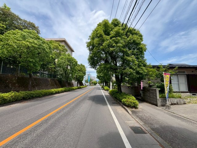 明和1丁目　売地の前面道路含む現地写真