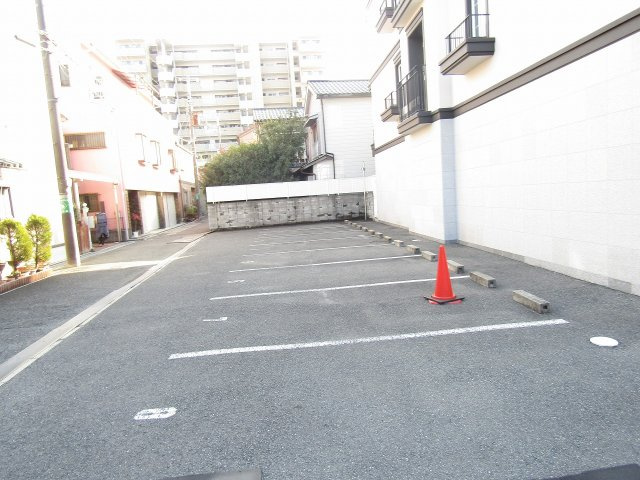 パラドールデガイセンの駐車場