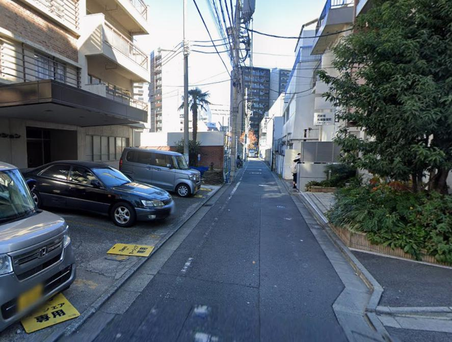 新宿区西新宿８丁目の店舗事務所の周辺